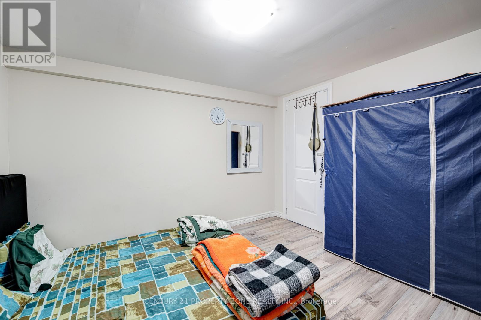 3 Jasmine Square, Brampton, Ontario  L6S 2N1 - Photo 40 - W12481088