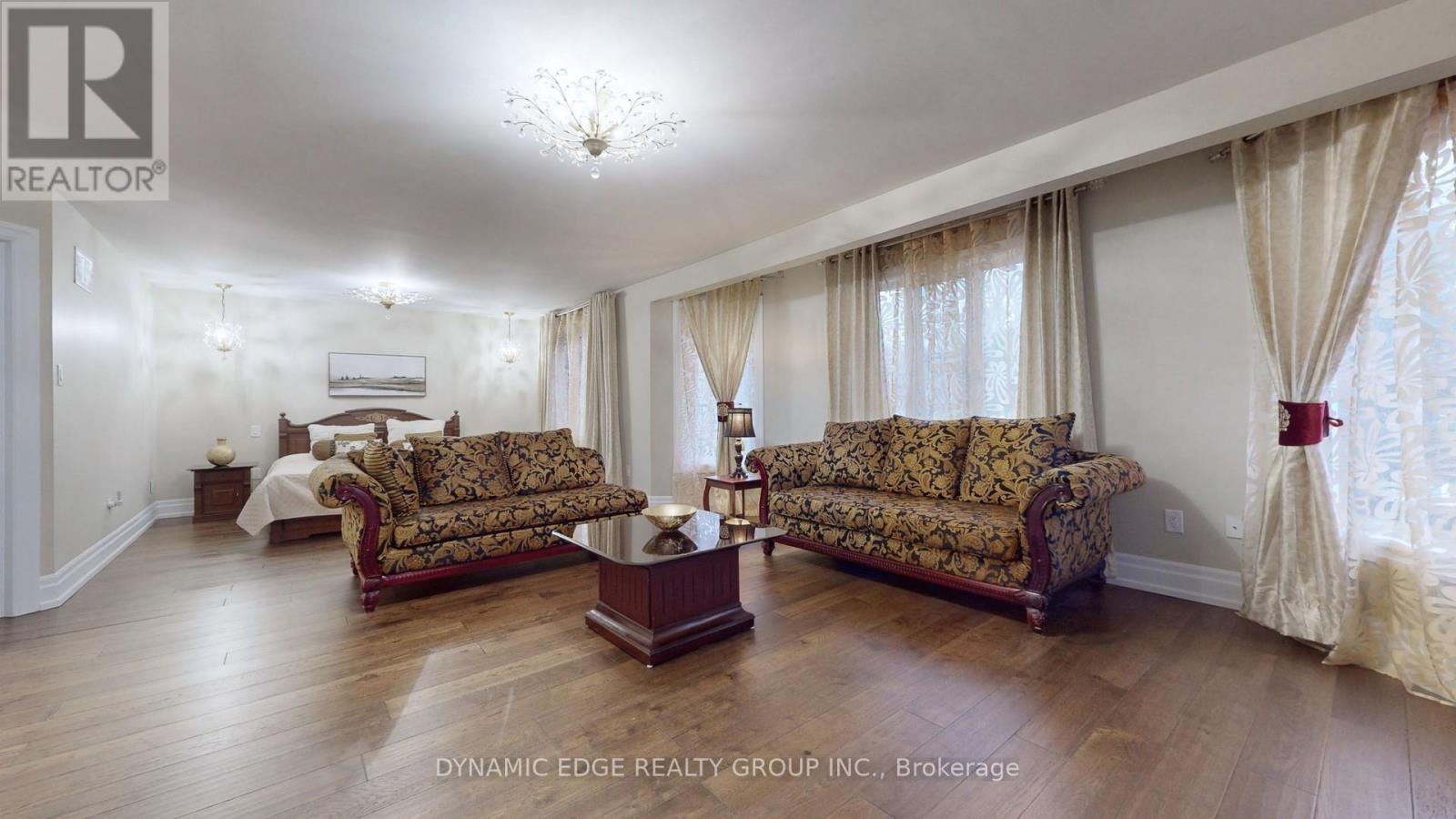 5351 Forest Ridge Drive E, Mississauga, Ontario  L5M 5B4 - Photo 18 - W12481106