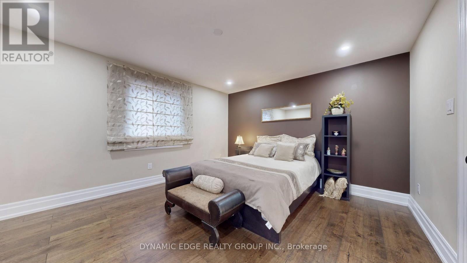 5351 Forest Ridge Drive E, Mississauga, Ontario  L5M 5B4 - Photo 22 - W12481106