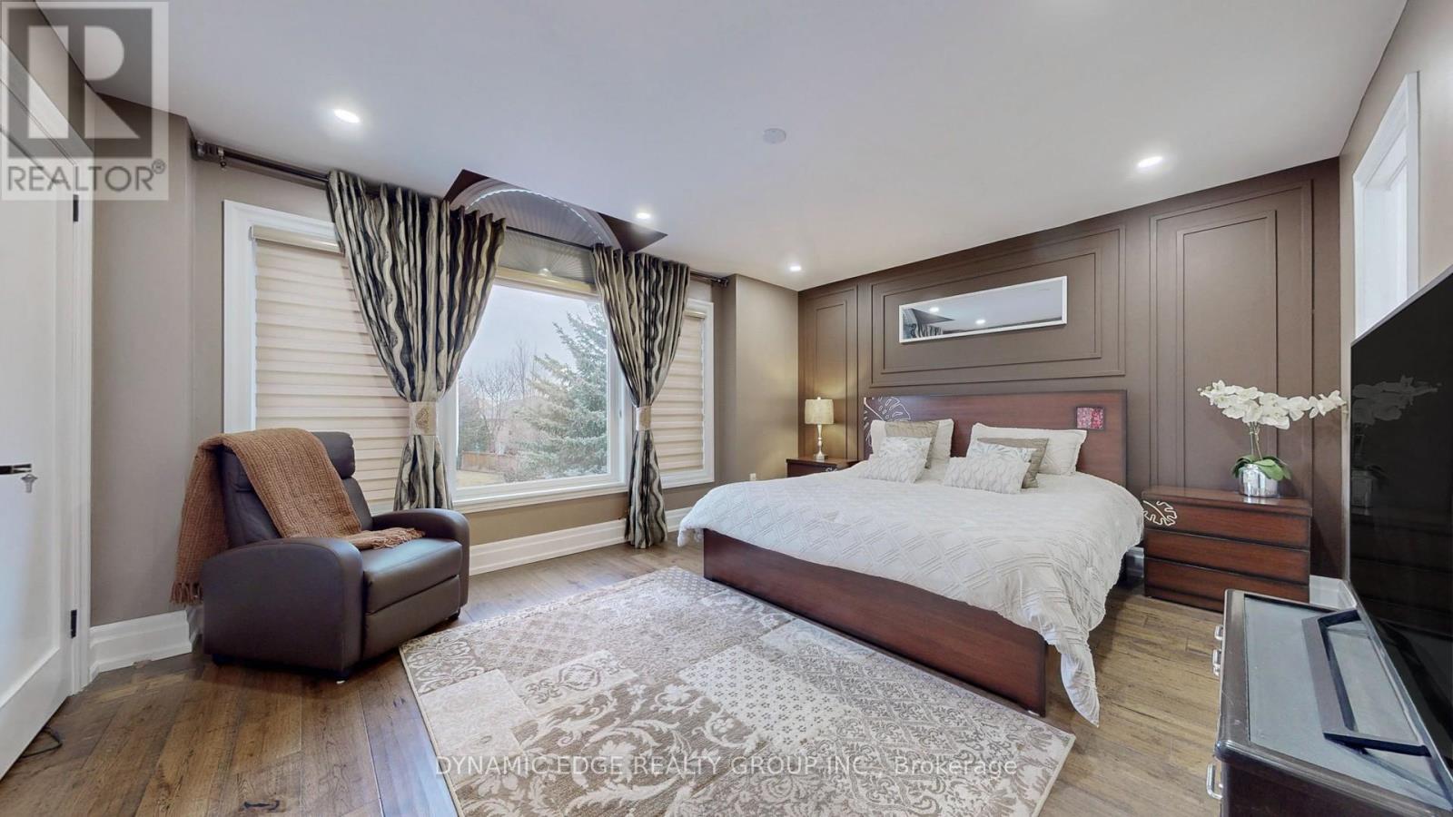 5351 Forest Ridge Drive E, Mississauga, Ontario  L5M 5B4 - Photo 26 - W12481106