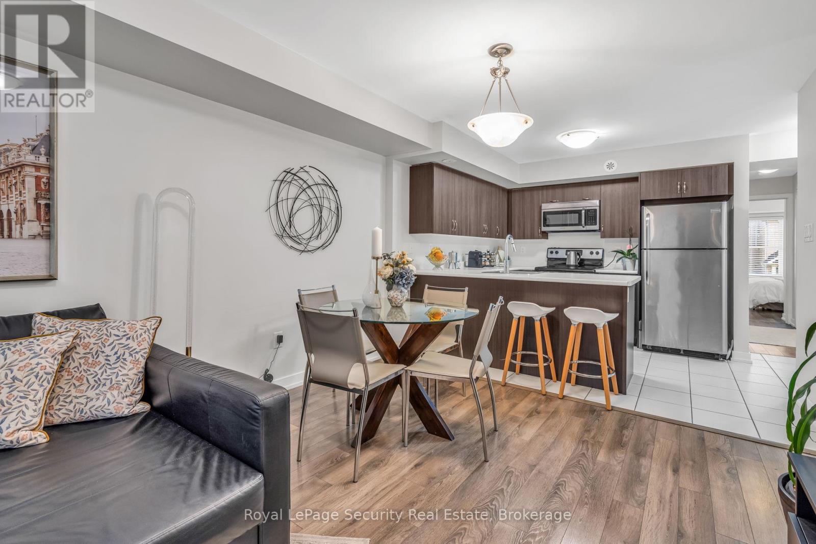 141 - 80 Parrotta Drive, Toronto, Ontario  M9M 0E6 - Photo 18 - W12481108