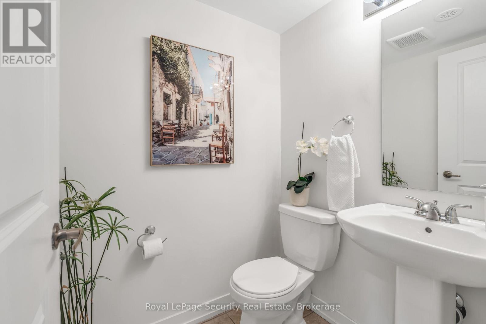 141 - 80 Parrotta Drive, Toronto, Ontario  M9M 0E6 - Photo 28 - W12481108