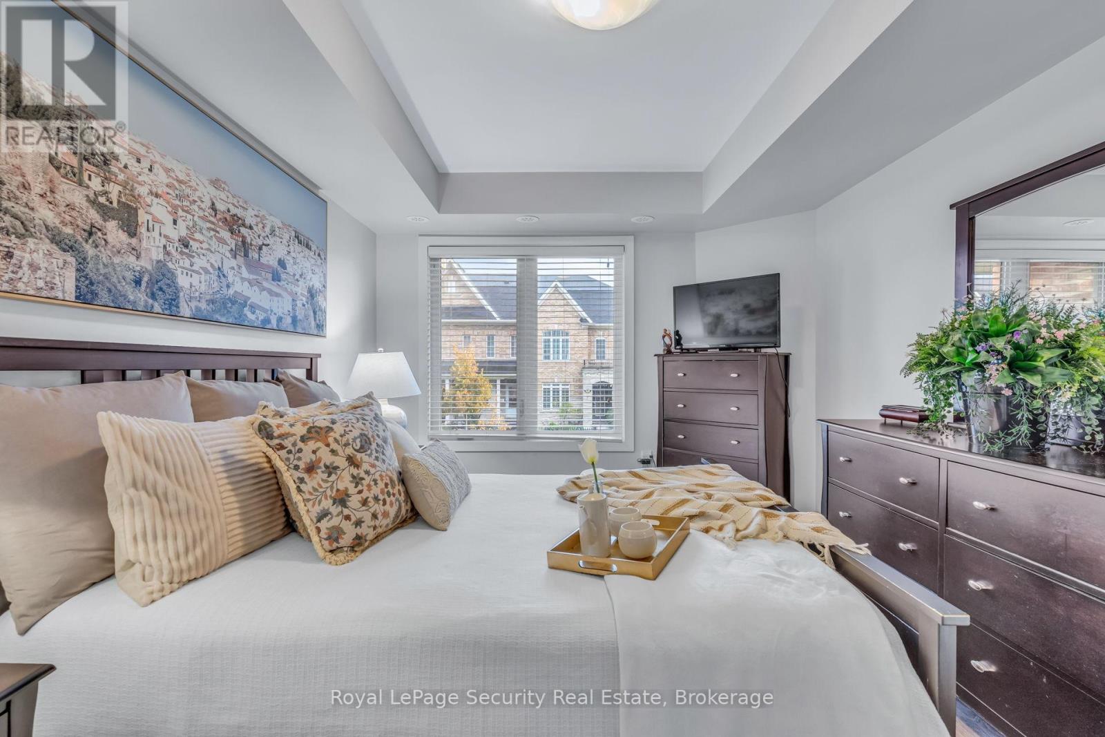 141 - 80 Parrotta Drive, Toronto, Ontario  M9M 0E6 - Photo 31 - W12481108