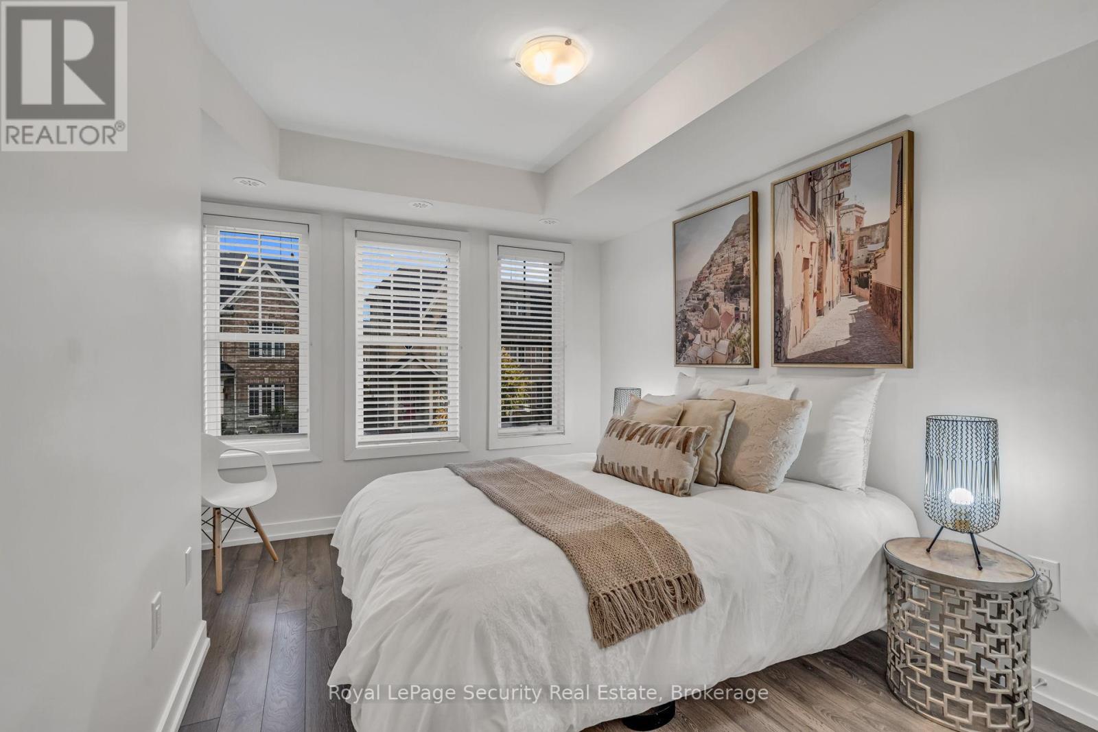 141 - 80 Parrotta Drive, Toronto, Ontario  M9M 0E6 - Photo 33 - W12481108