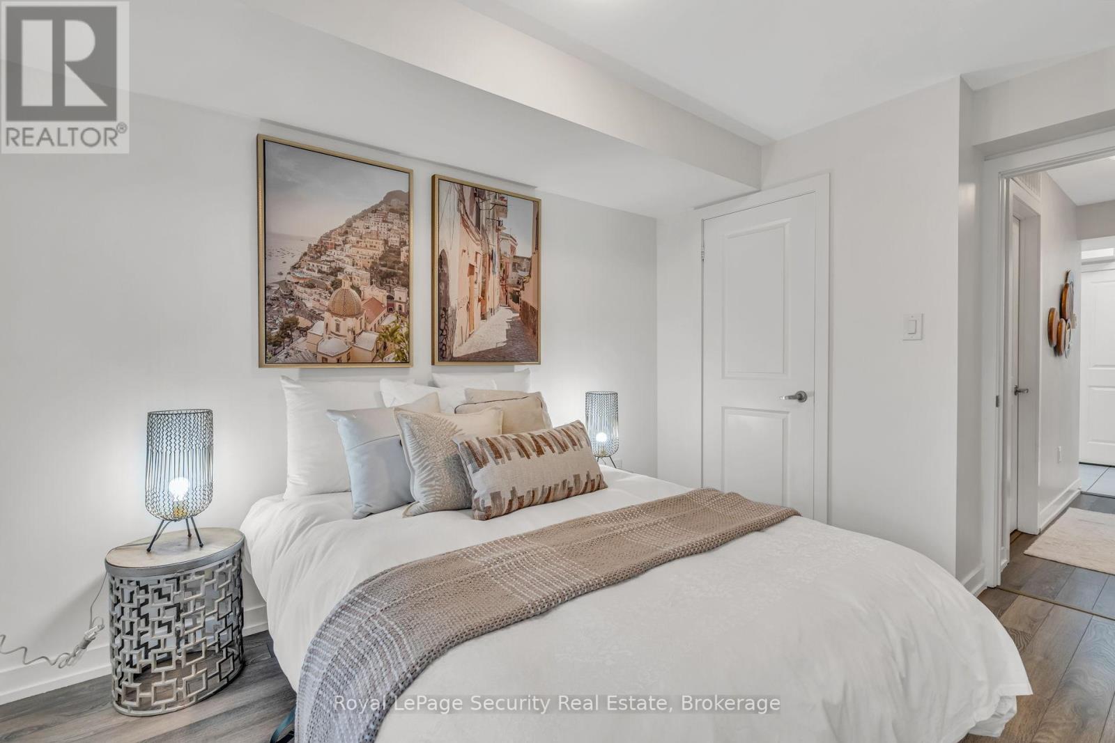 141 - 80 Parrotta Drive, Toronto, Ontario  M9M 0E6 - Photo 35 - W12481108