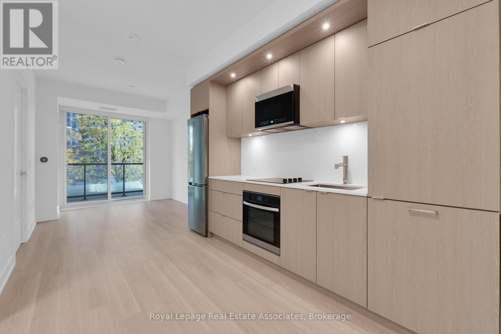 405 - 60 CENTRAL PARK ROADWAY, Toronto, Ontario