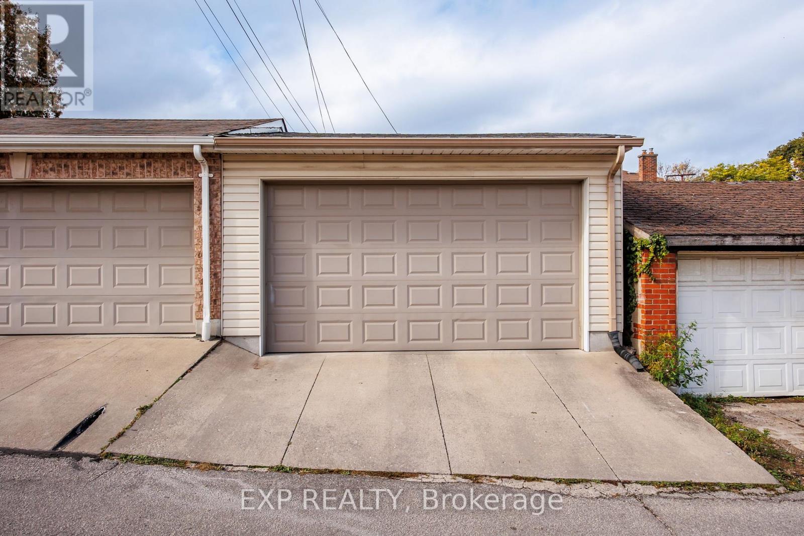 45 Caledonia Road, Toronto, Ontario  M6E 4S3 - Photo 30 - W12481169