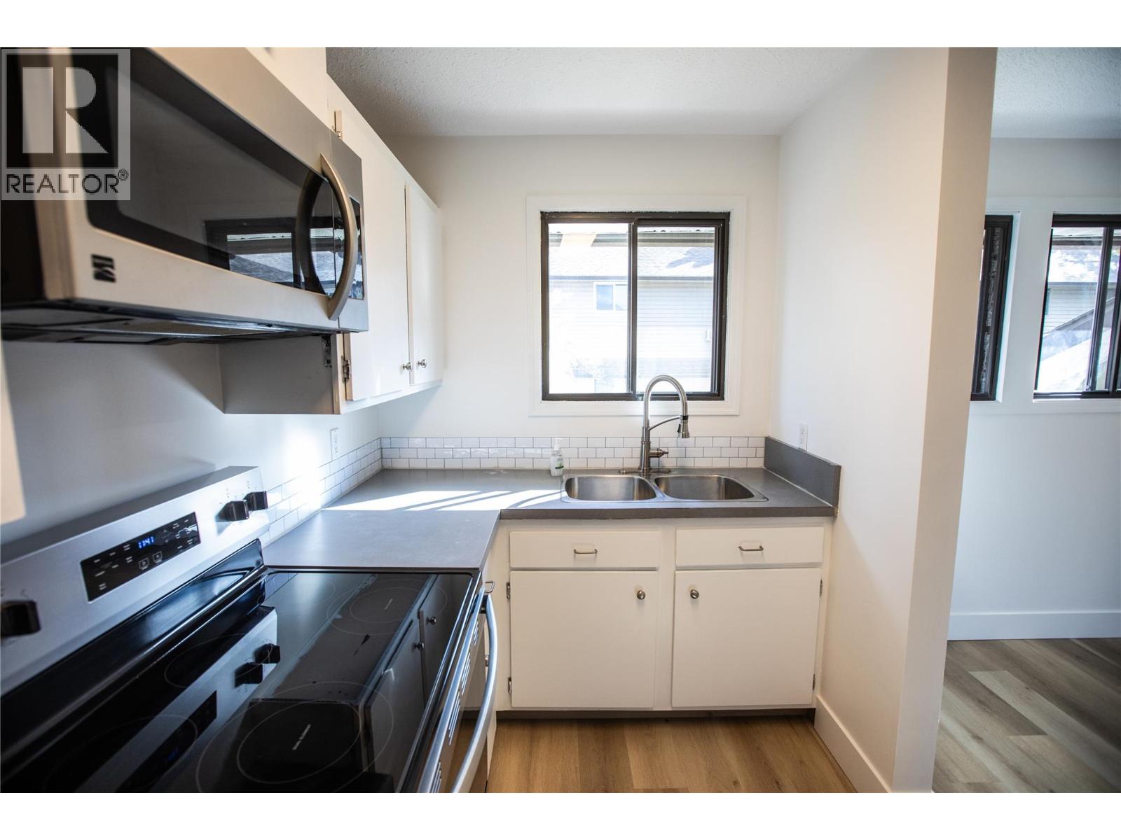 1451 1 Avenue Ne Unit# 503, Salmon Arm, British Columbia  V1E 1N8 - Photo 10 - 10366606