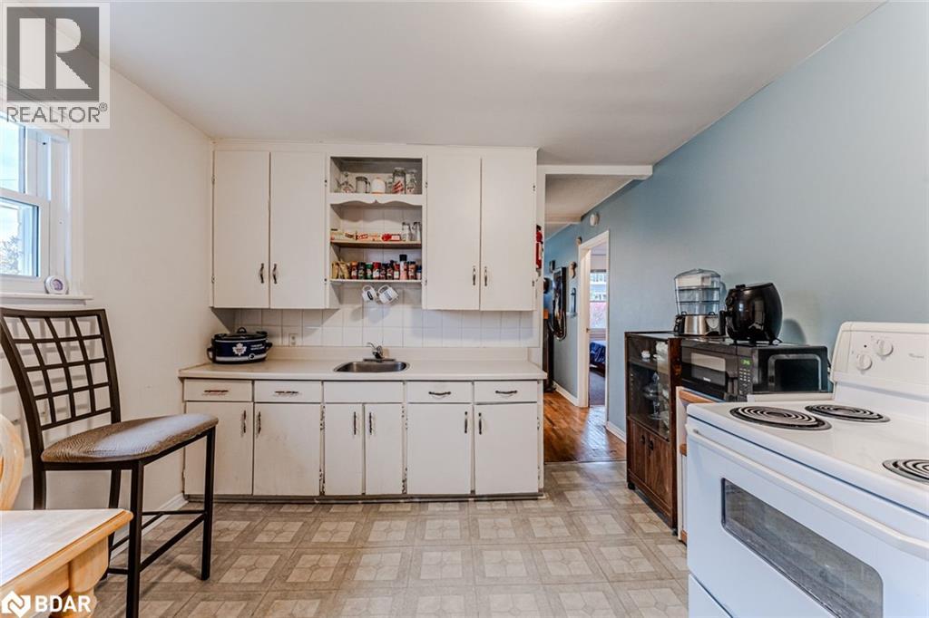 34/36 Centre Street, Angus, Ontario  L0M 1B0 - Photo 4 - 40781390