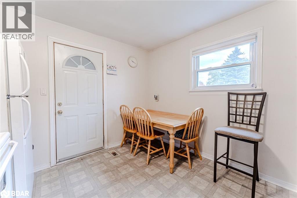 34/36 Centre Street, Angus, Ontario  L0M 1B0 - Photo 7 - 40781390