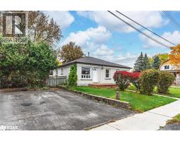 34/36 CENTRE STREET, Angus, Ontario