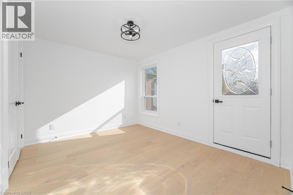 285 Charlton Avenue, Hamilton, Ontario  L8P 2E4 - Photo 16 - 40782091