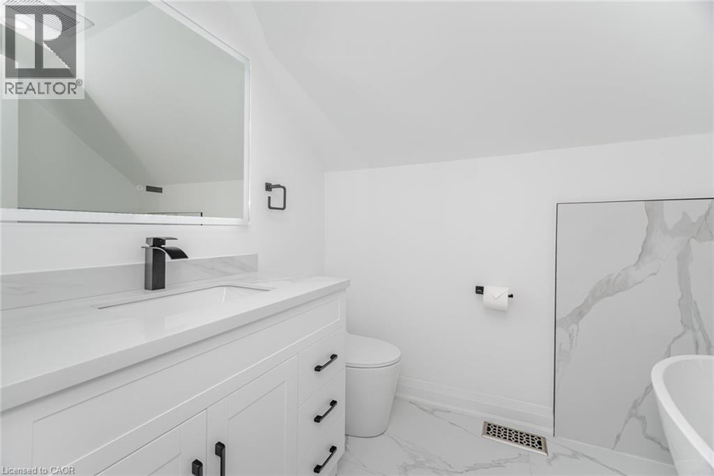 285 Charlton Avenue, Hamilton, Ontario  L8P 2E4 - Photo 35 - 40782091