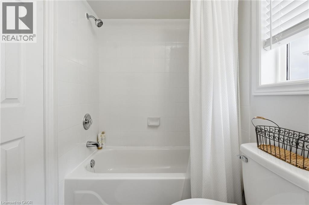 9 Slater Court, Waterdown, Ontario  L8B 0K8 - Photo 30 - 40782004
