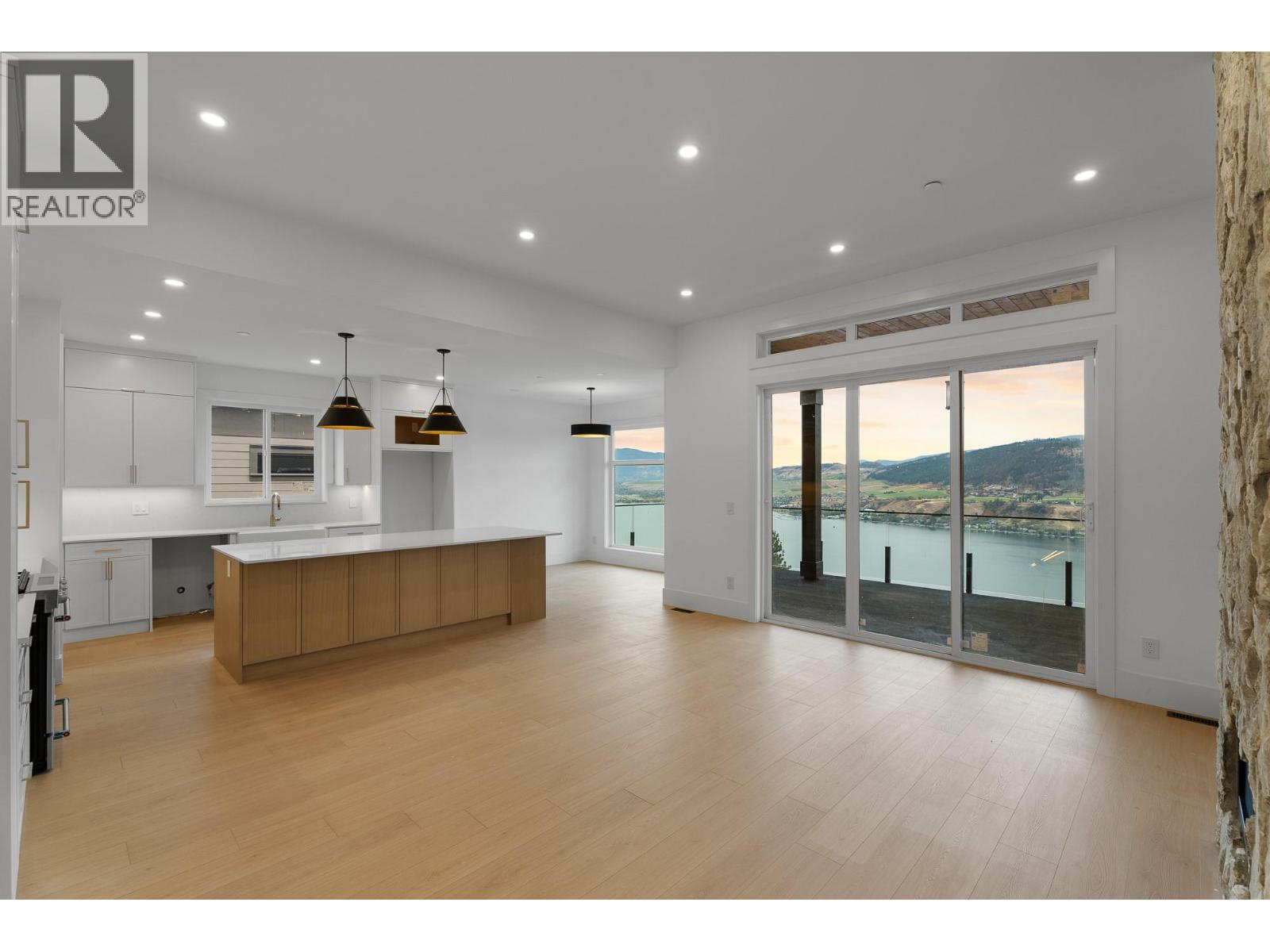 8920 Tavistock Road, Vernon, British Columbia  V1H 2L4 - Photo 11 - 10366674
