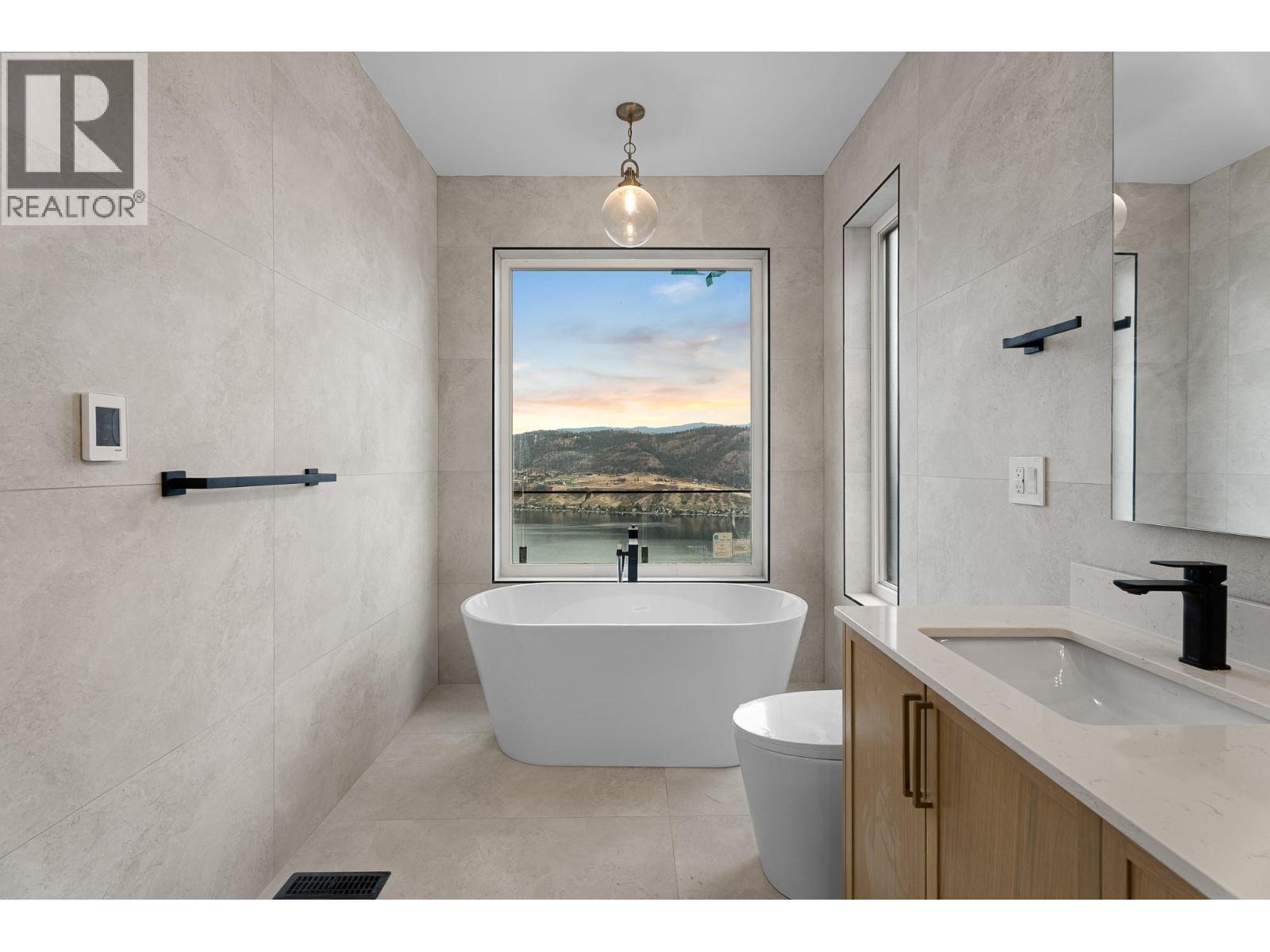 8920 Tavistock Road, Vernon, British Columbia  V1H 2L4 - Photo 46 - 10366674