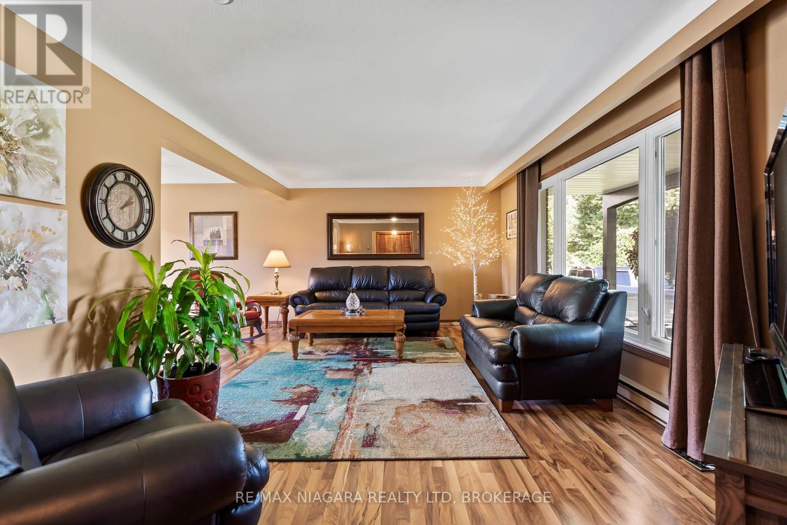 40 Gaspare Drive, Port Colborne, Ontario  L3K 2V2 - Photo 14 - X12481173