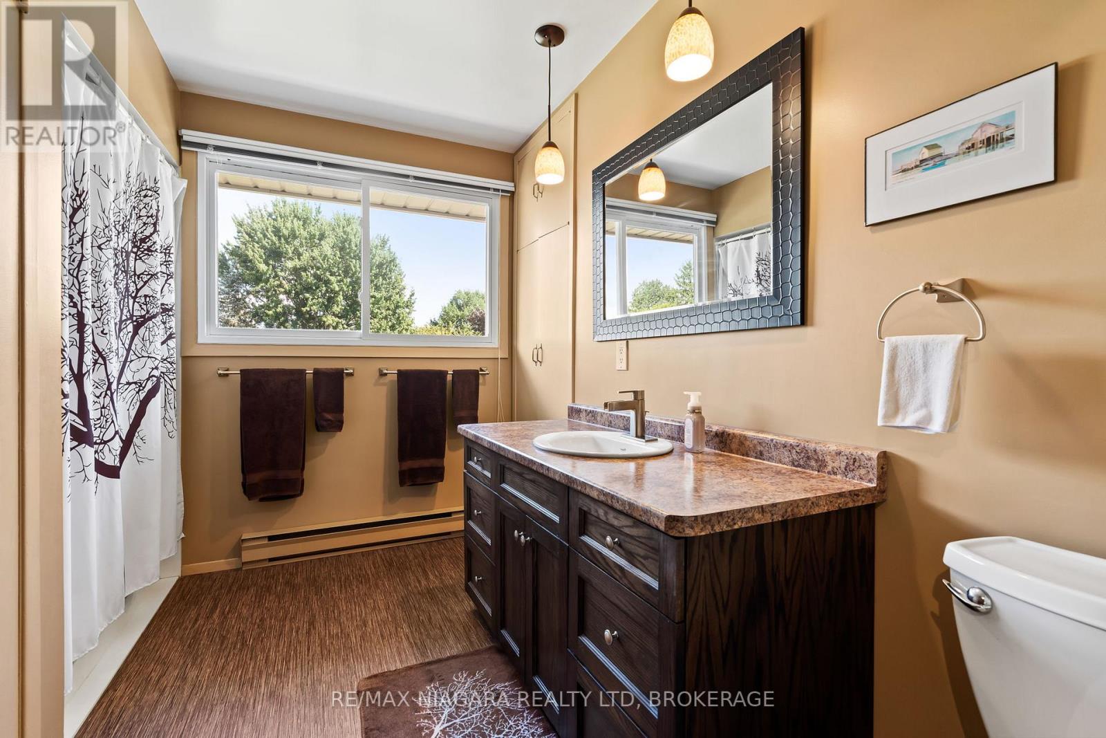 40 Gaspare Drive, Port Colborne, Ontario  L3K 2V2 - Photo 24 - X12481173