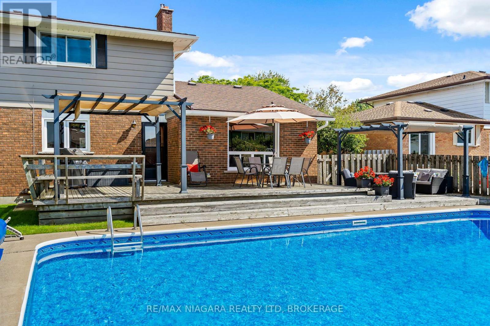 40 Gaspare Drive, Port Colborne, Ontario  L3K 2V2 - Photo 6 - X12481173