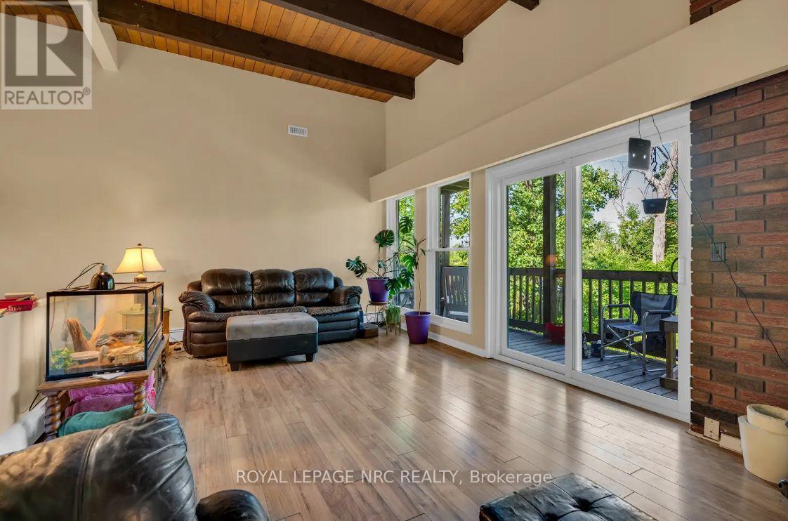 242 West Side Road, Port Colborne, Ontario  L3K 5K9 - Photo 6 - X12481229