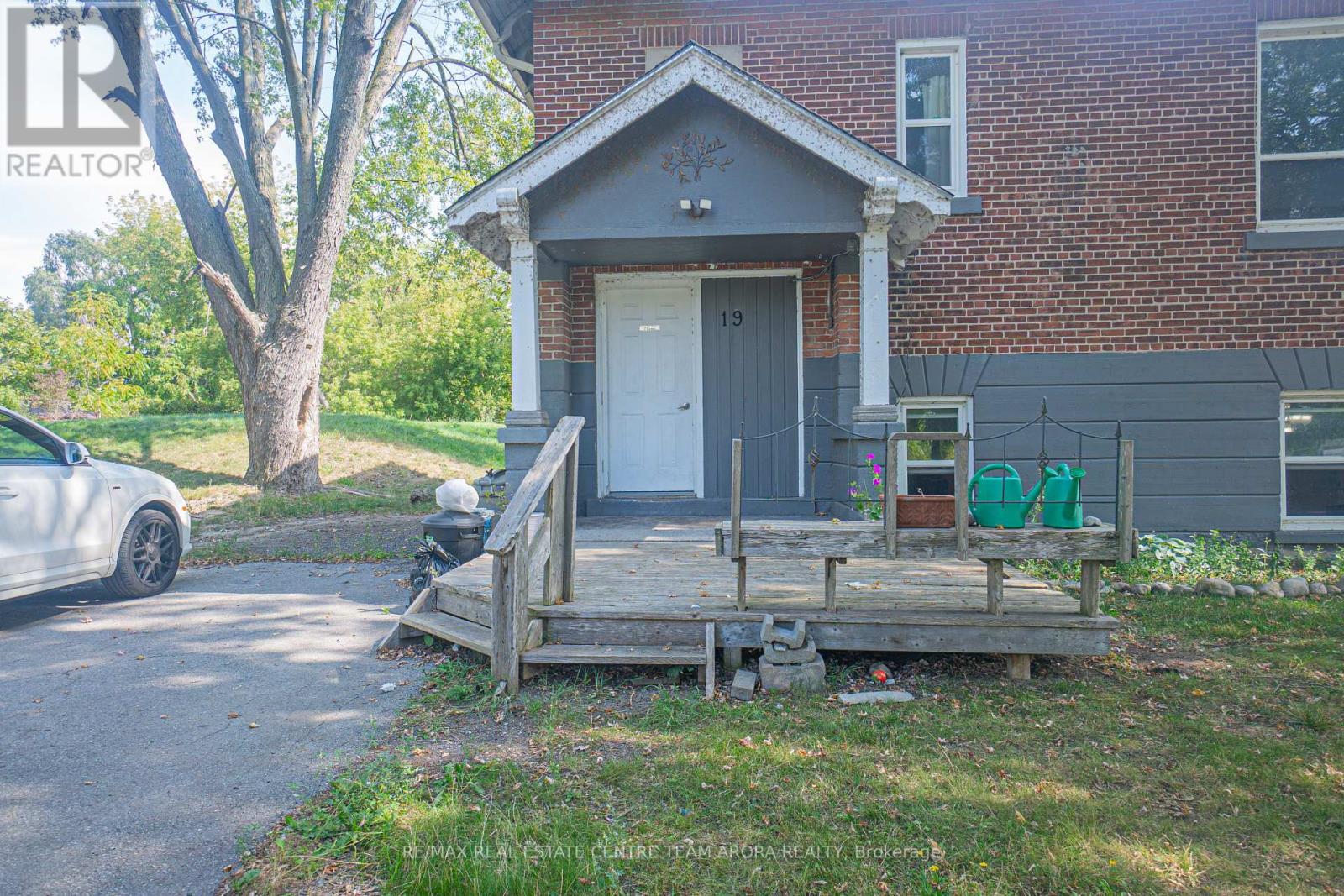 19 Quinte View Drive, Quinte West, Ontario  K8V 5P5 - Photo 2 - X12481065