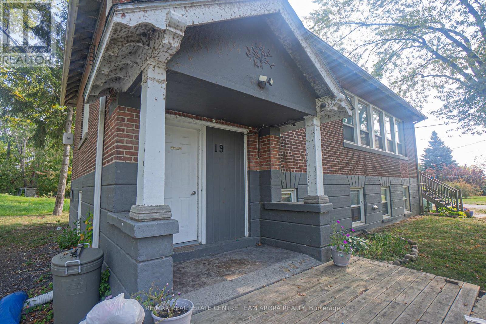 19 Quinte View Drive, Quinte West, Ontario  K8V 5P5 - Photo 3 - X12481065