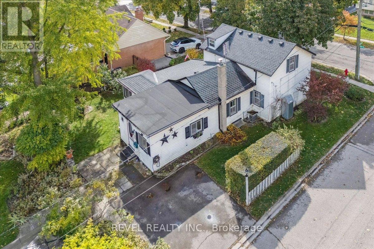 250 Mill Street N, Hamilton, Ontario  L0R 2H0 - Photo 2 - X12481123