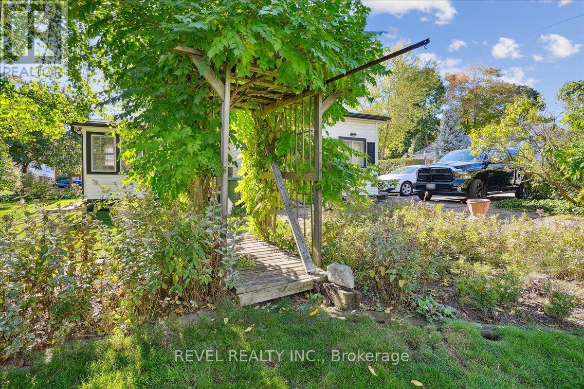 250 Mill Street N, Hamilton, Ontario  L0R 2H0 - Photo 41 - X12481123