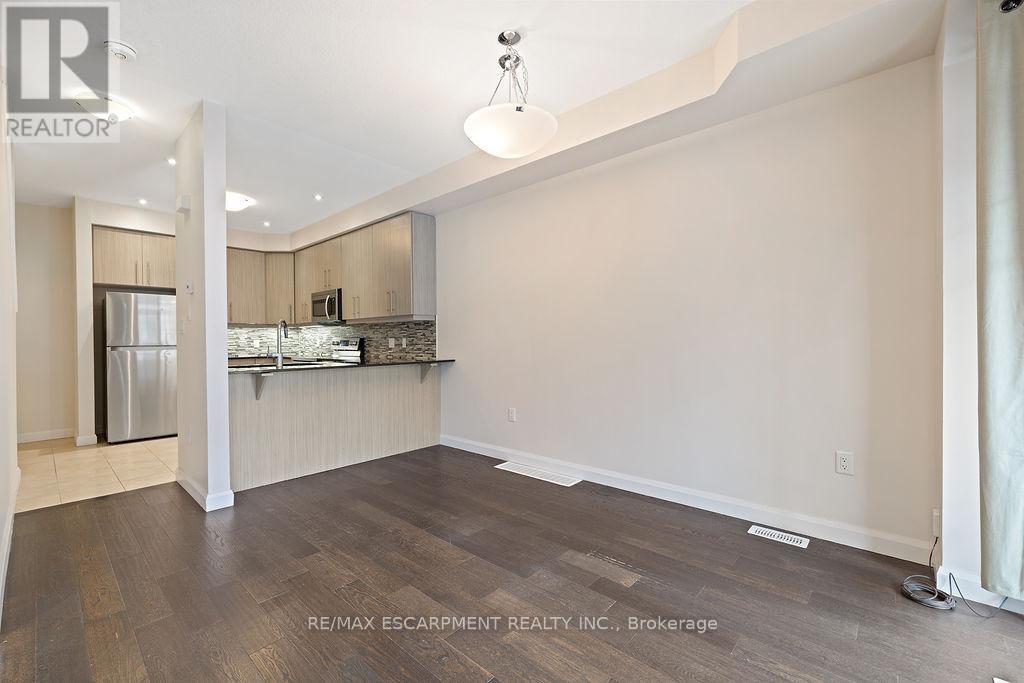 33 - 1169 Garner Road E, Hamilton, Ontario  L9G 0G8 - Photo 13 - X12481144