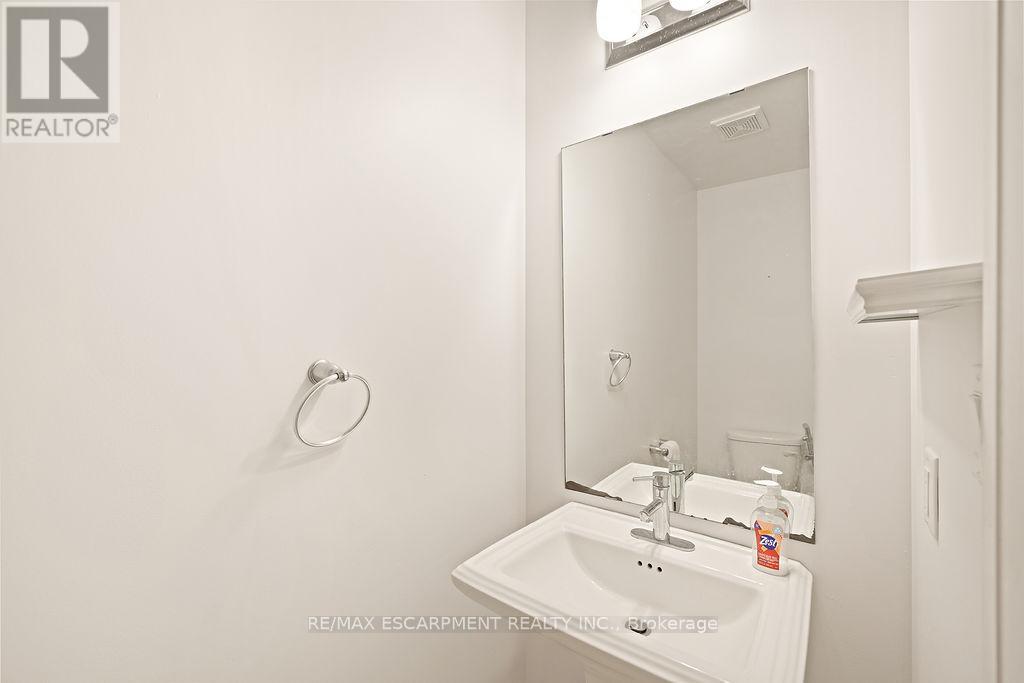 33 - 1169 Garner Road E, Hamilton, Ontario  L9G 0G8 - Photo 23 - X12481144