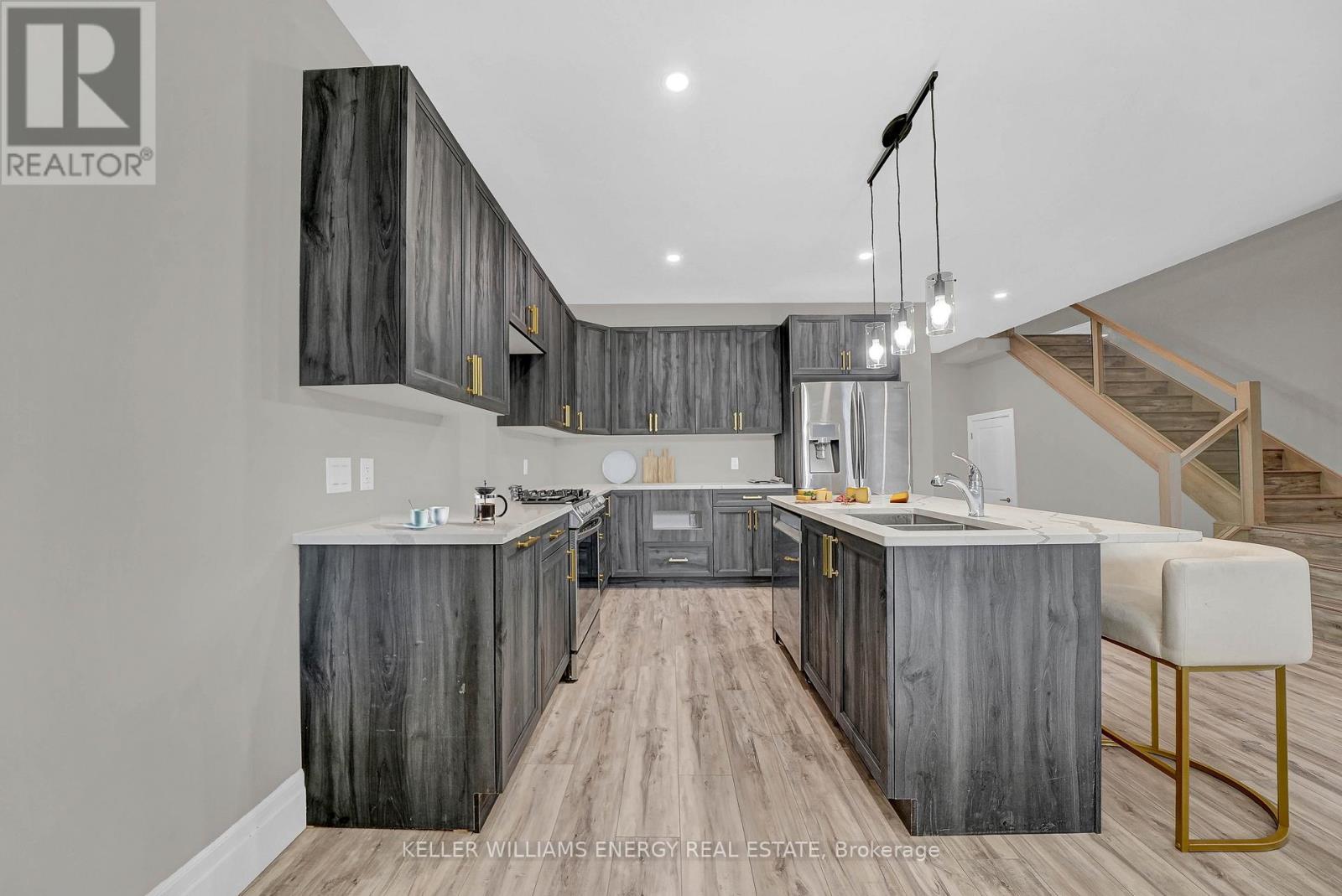 75 Markland Avenue, Prince Edward County (Picton Ward), Ontario  K0K 2T0 - Photo 10 - X12481079