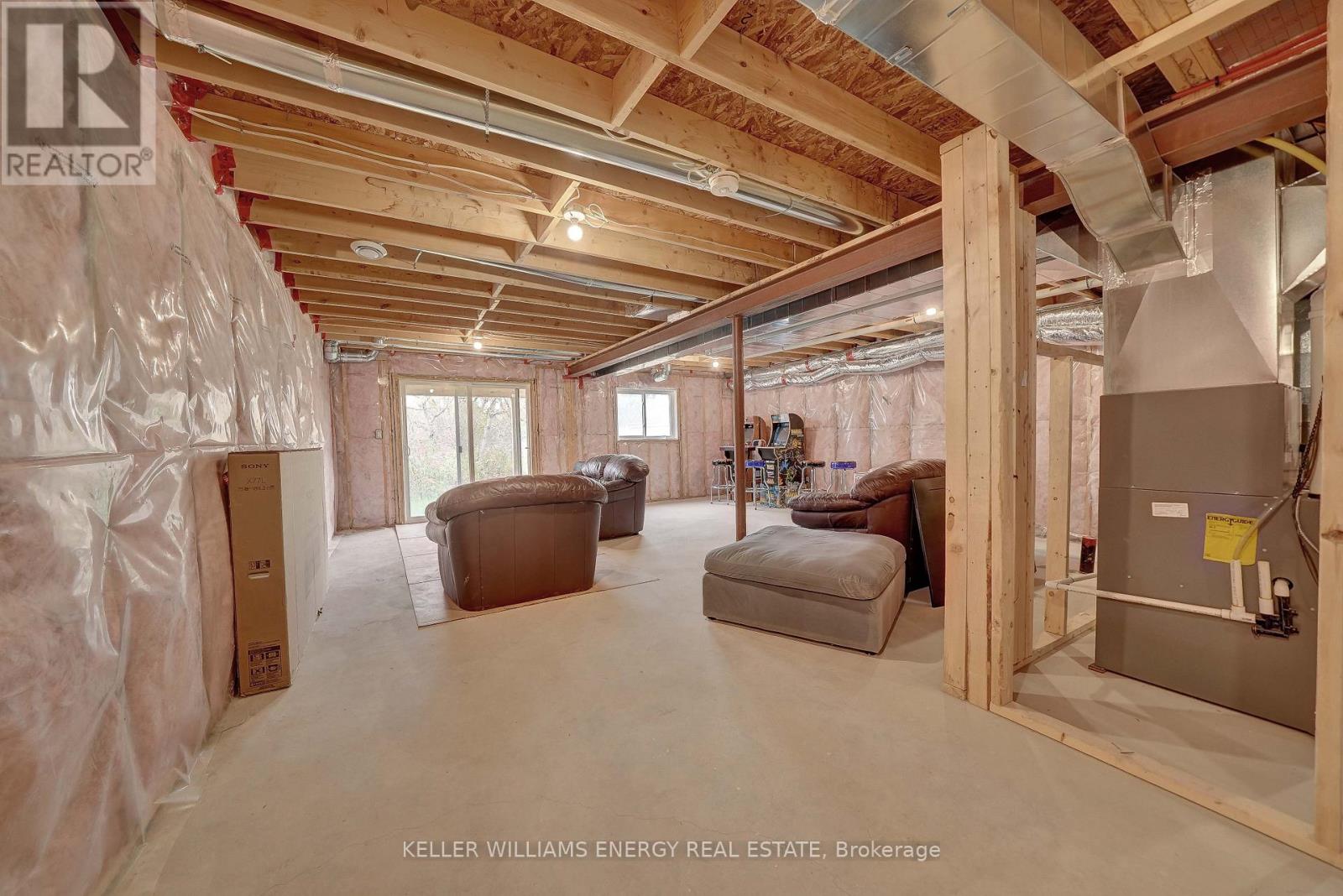 75 Markland Avenue, Prince Edward County (Picton Ward), Ontario  K0K 2T0 - Photo 36 - X12481079