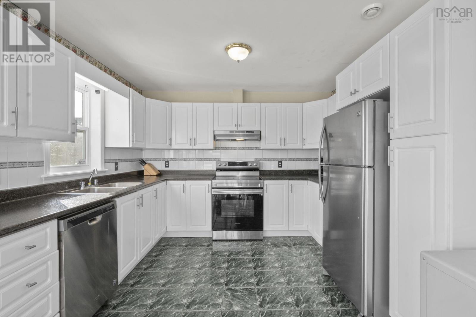 14 Suffolk Close, Halifax, Nova Scotia  B3S 1H5 - Photo 14 - 202524821