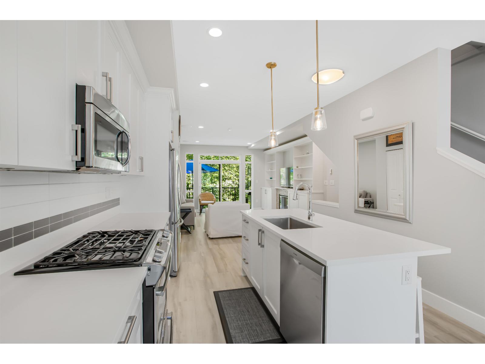 61 3039 156 Street, Surrey, British Columbia  V3Z 6T5 - Photo 4 - R3061097