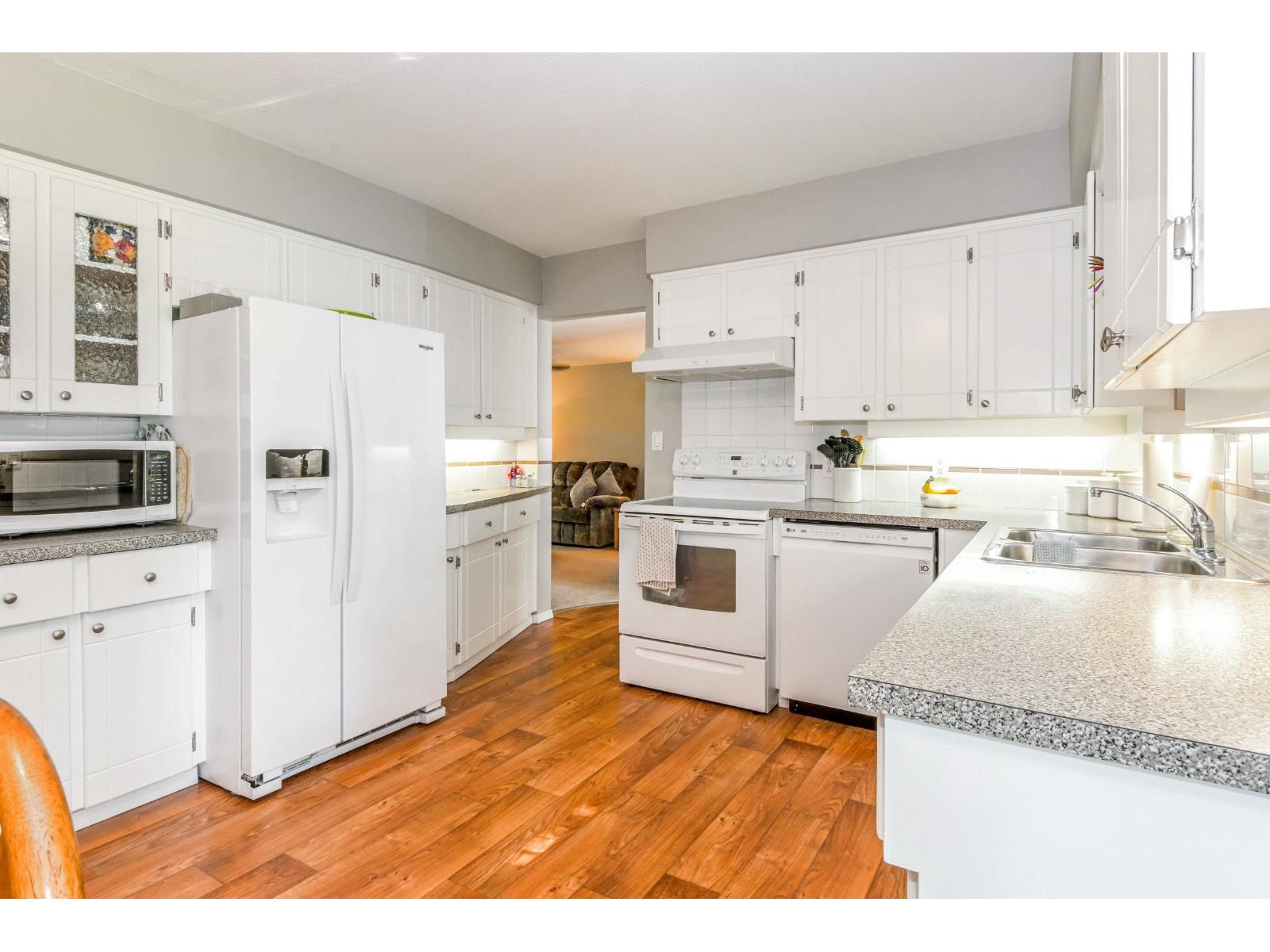 14022 92 Avenue, Surrey, British Columbia  V3V 1J5 - Photo 8 - R3051402