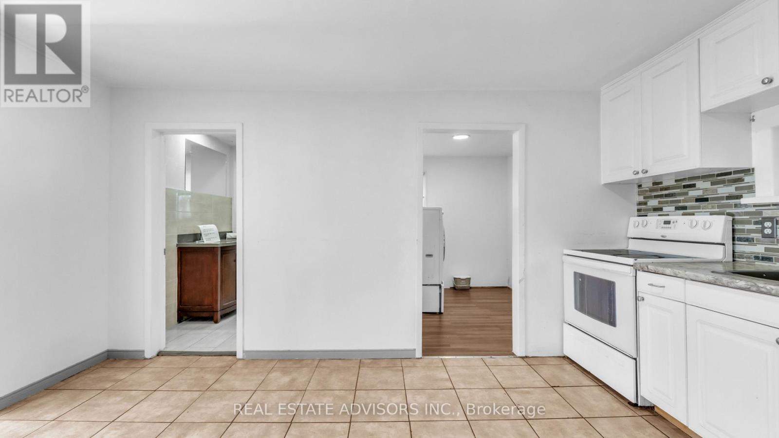 328 Little Avenue, Barrie, Ontario  L4N 2Z6 - Photo 10 - S12454861