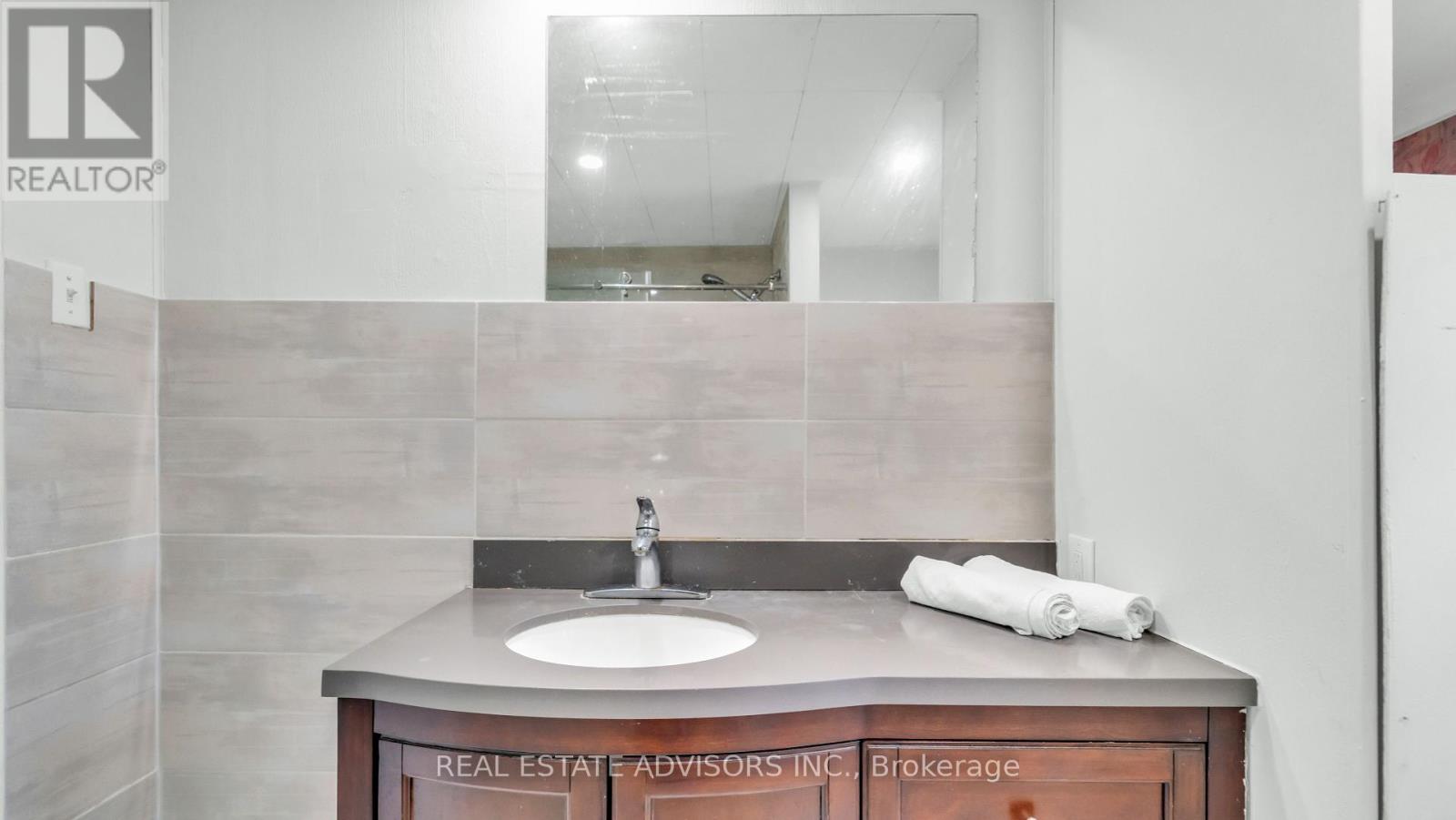 328 Little Avenue, Barrie, Ontario  L4N 2Z6 - Photo 13 - S12454861