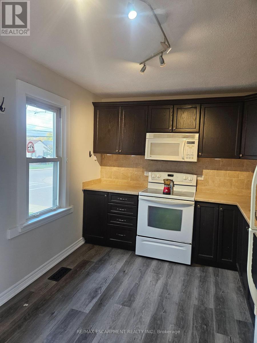 509 Cochrane Road, Hamilton, Ontario  L8K 3H4 - Photo 17 - X12453192