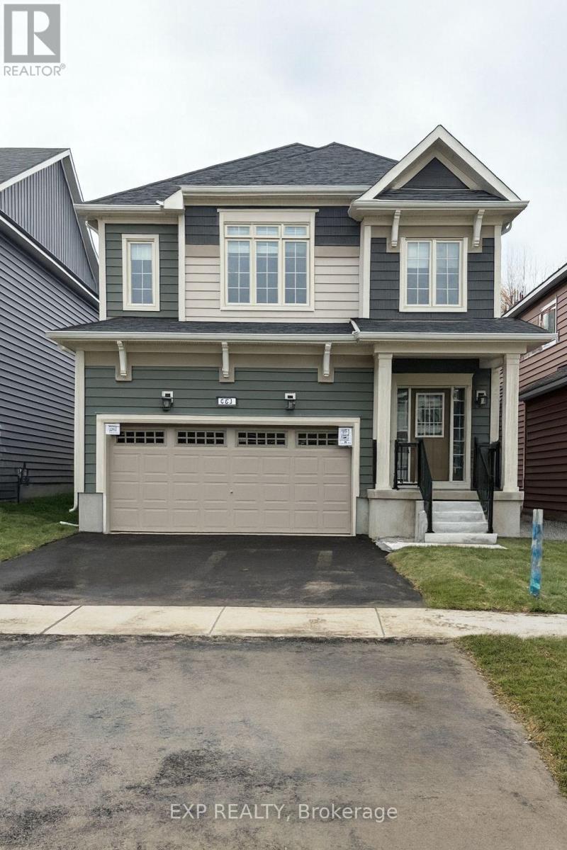 185 BEECHWOOD FOREST LANE, Gravenhurst, Ontario