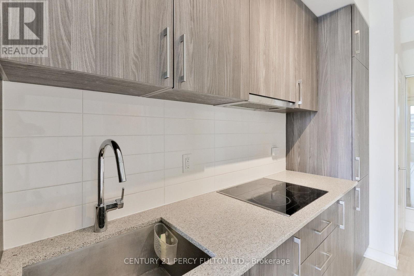 1202 - 576 Front Street W, Toronto, Ontario  M5V 1C1 - Photo 7 - C12481176