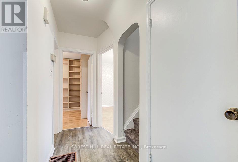 123 Bevdale Road, Toronto, Ontario  M2R 1L9 - Photo 3 - C12481189