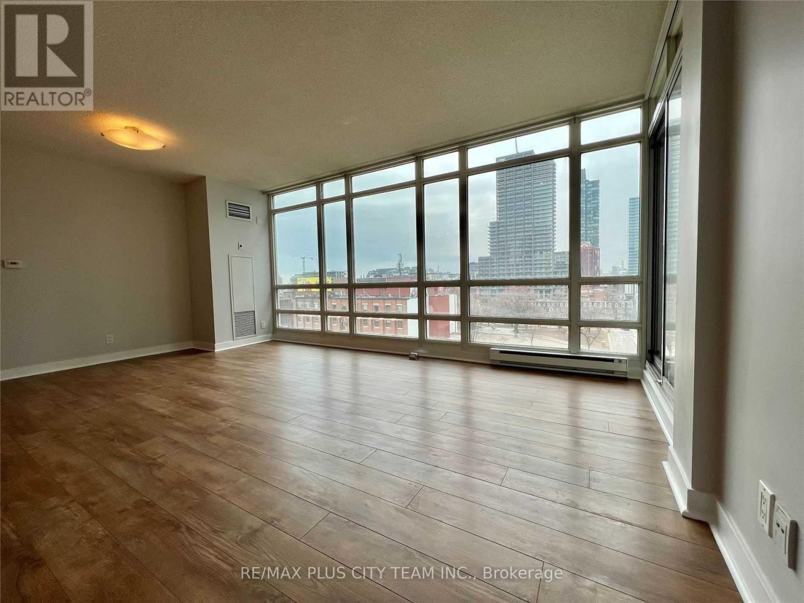 1103 - 381 Front Street W, Toronto, Ontario  M5V 3R8 - Photo 2 - C12481228
