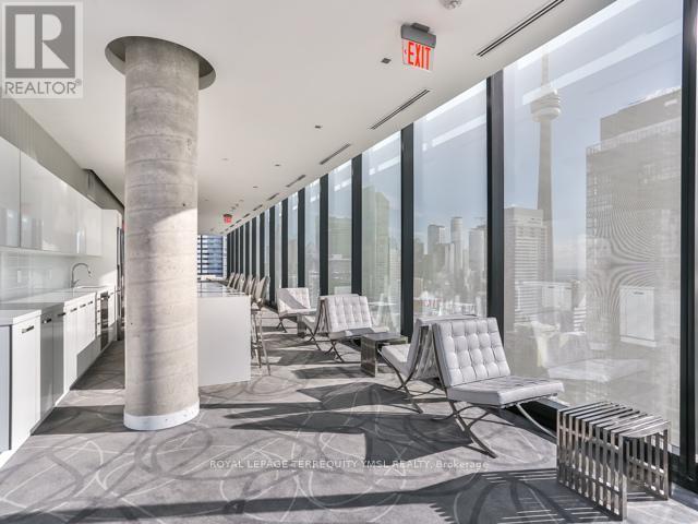 510 - 11 Charlotte Street, Toronto, Ontario  M5V 0M6 - Photo 2 - C12481245