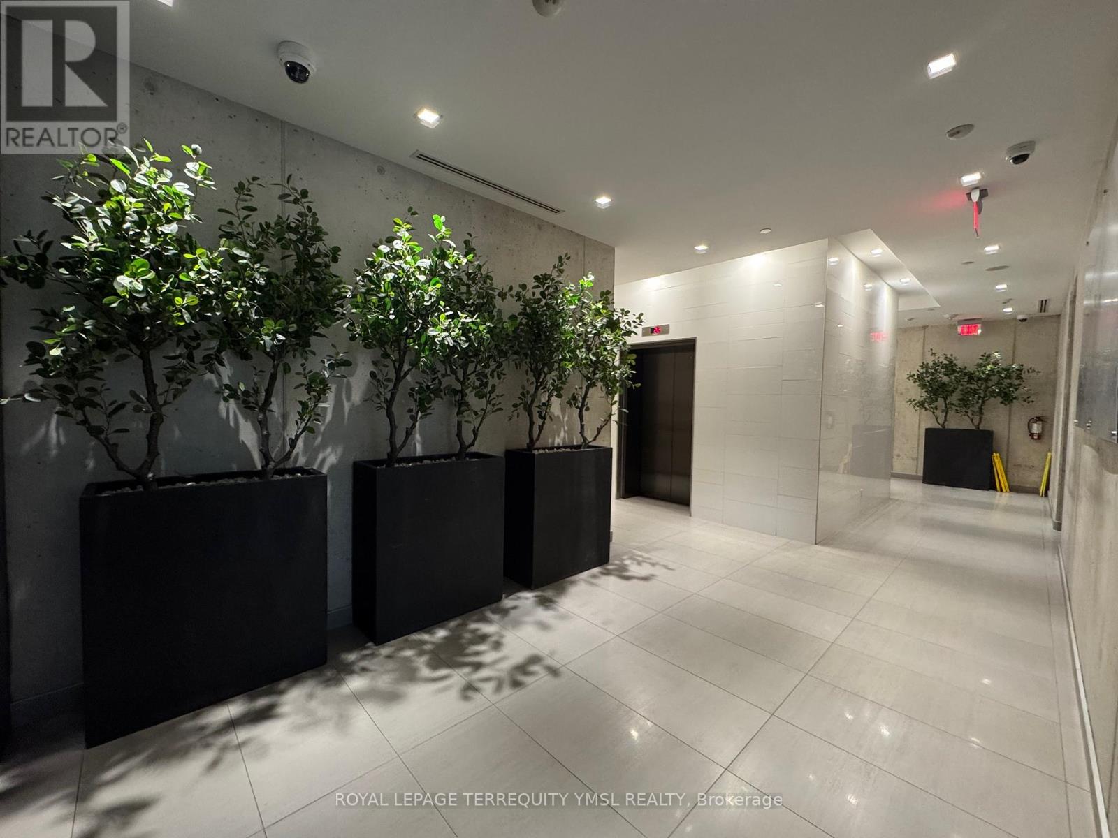510 - 11 Charlotte Street, Toronto, Ontario  M5V 0M6 - Photo 6 - C12481245