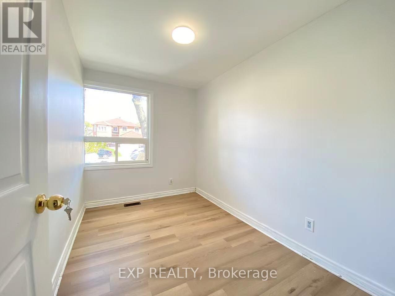 6 Deblyn Drive, Toronto, Ontario  M1S 1J4 - Photo 4 - E12481178
