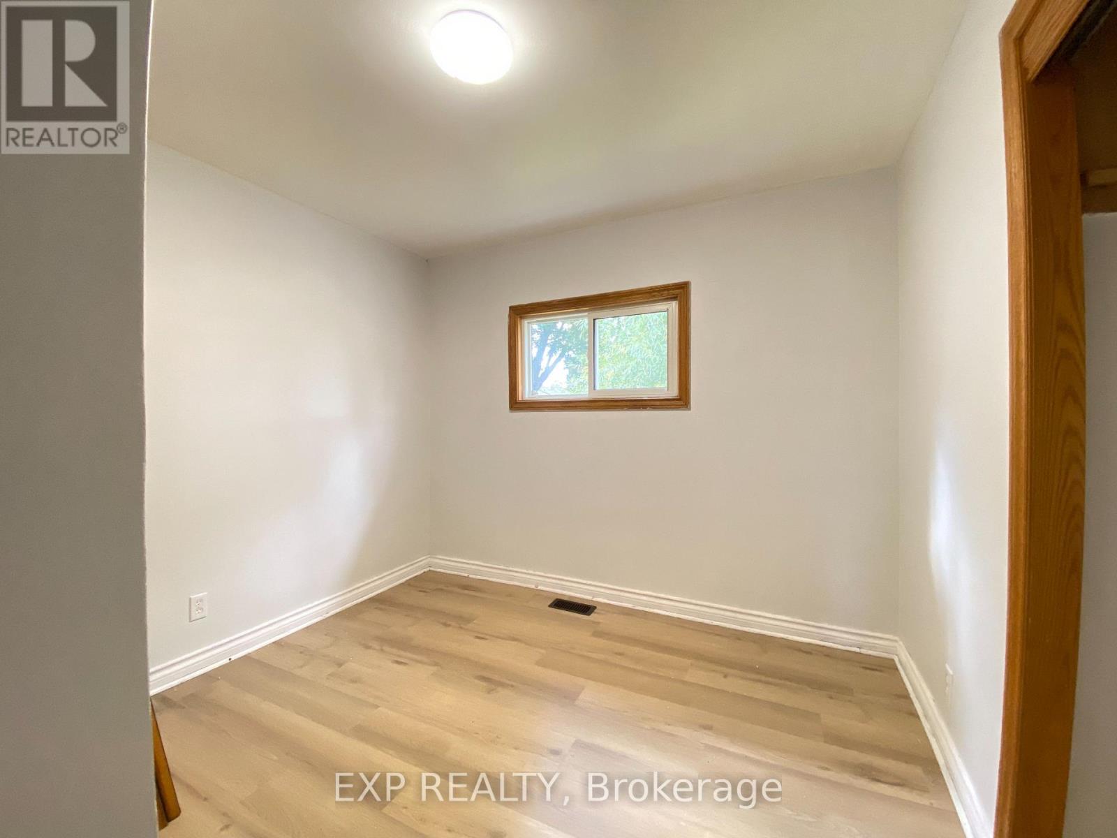 6 Deblyn Drive, Toronto, Ontario  M1S 1J4 - Photo 8 - E12481178