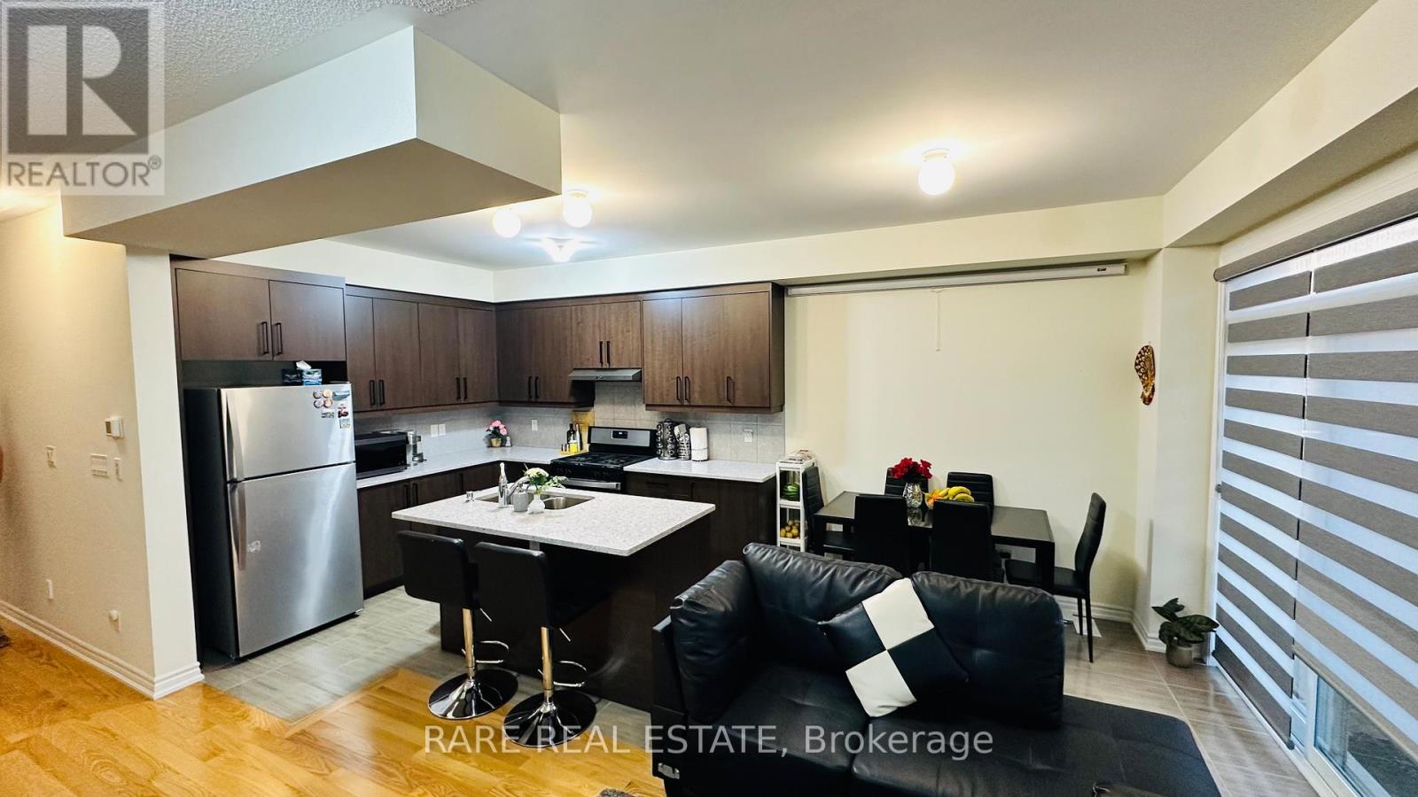 131 Closson Drive, Whitby, Ontario  L1P 0M7 - Photo 7 - E12481206
