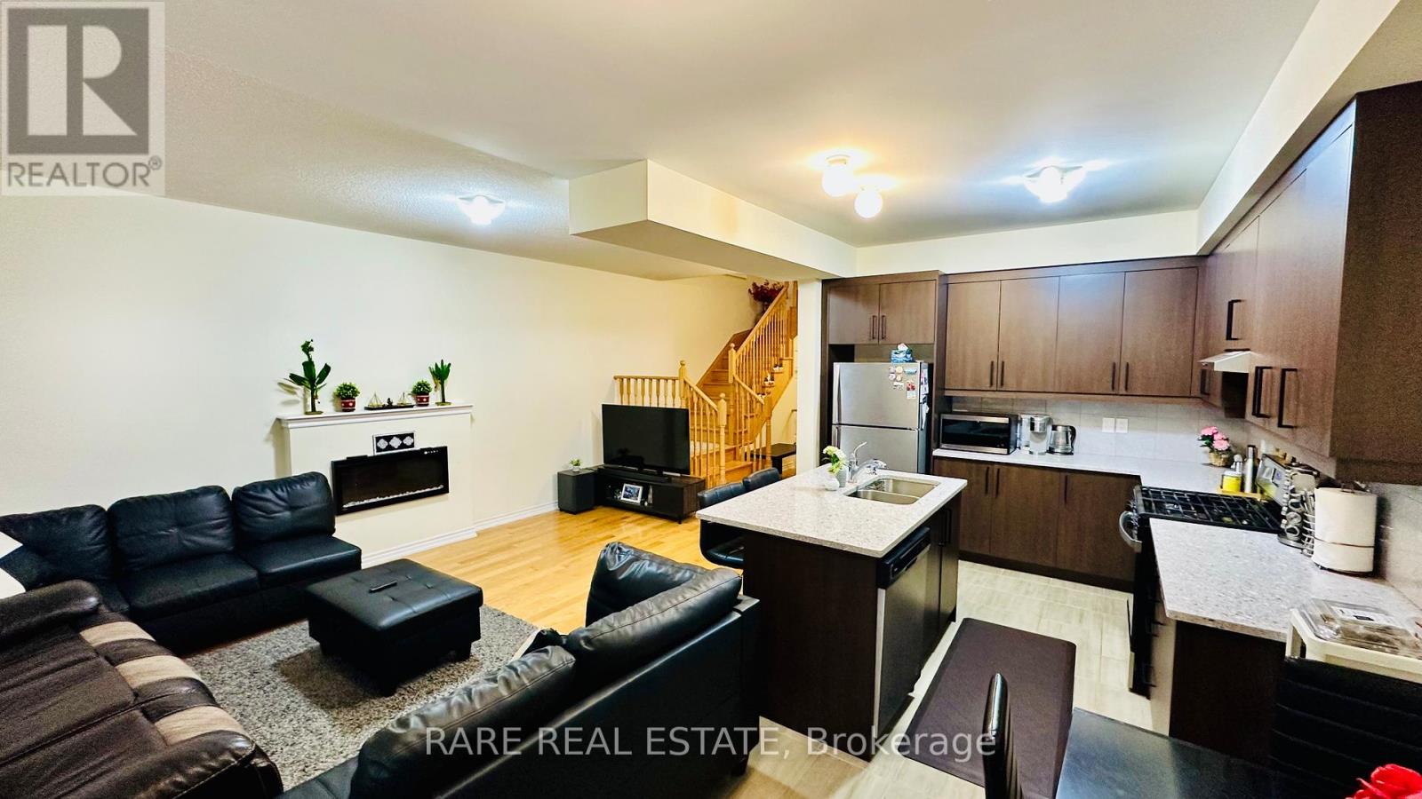 131 Closson Drive, Whitby, Ontario  L1P 0M7 - Photo 9 - E12481206