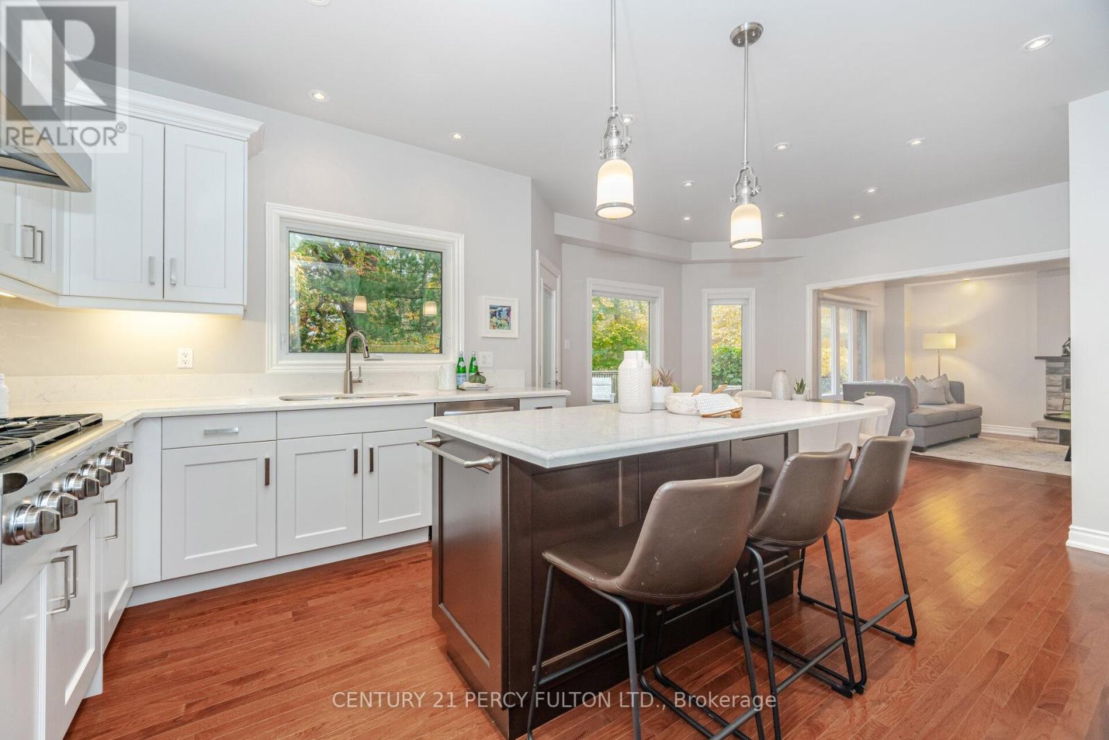 913 Duncannon Drive, Pickering, Ontario  L1X 2M4 - Photo 9 - E12481222