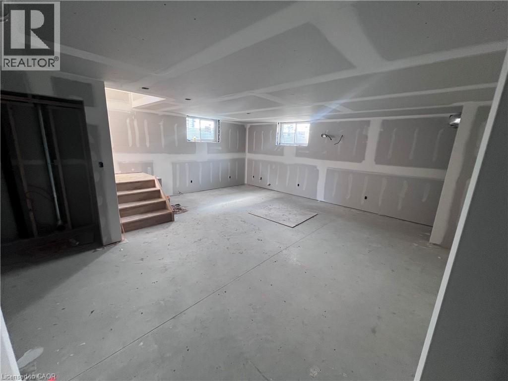 790 Bryans Drive Unit# 2, Huron East, Ontario  N0G 1H0 - Photo 3 - 40781435